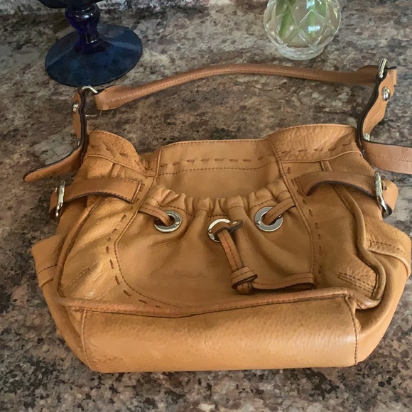 B Makowsky Leather Shoulder Bag - Picture 9 of 10